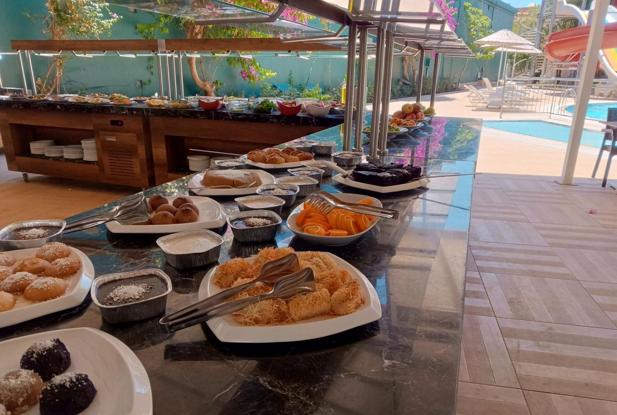 Uk Hotel Kiris Antalya Ngoại thất bức ảnh