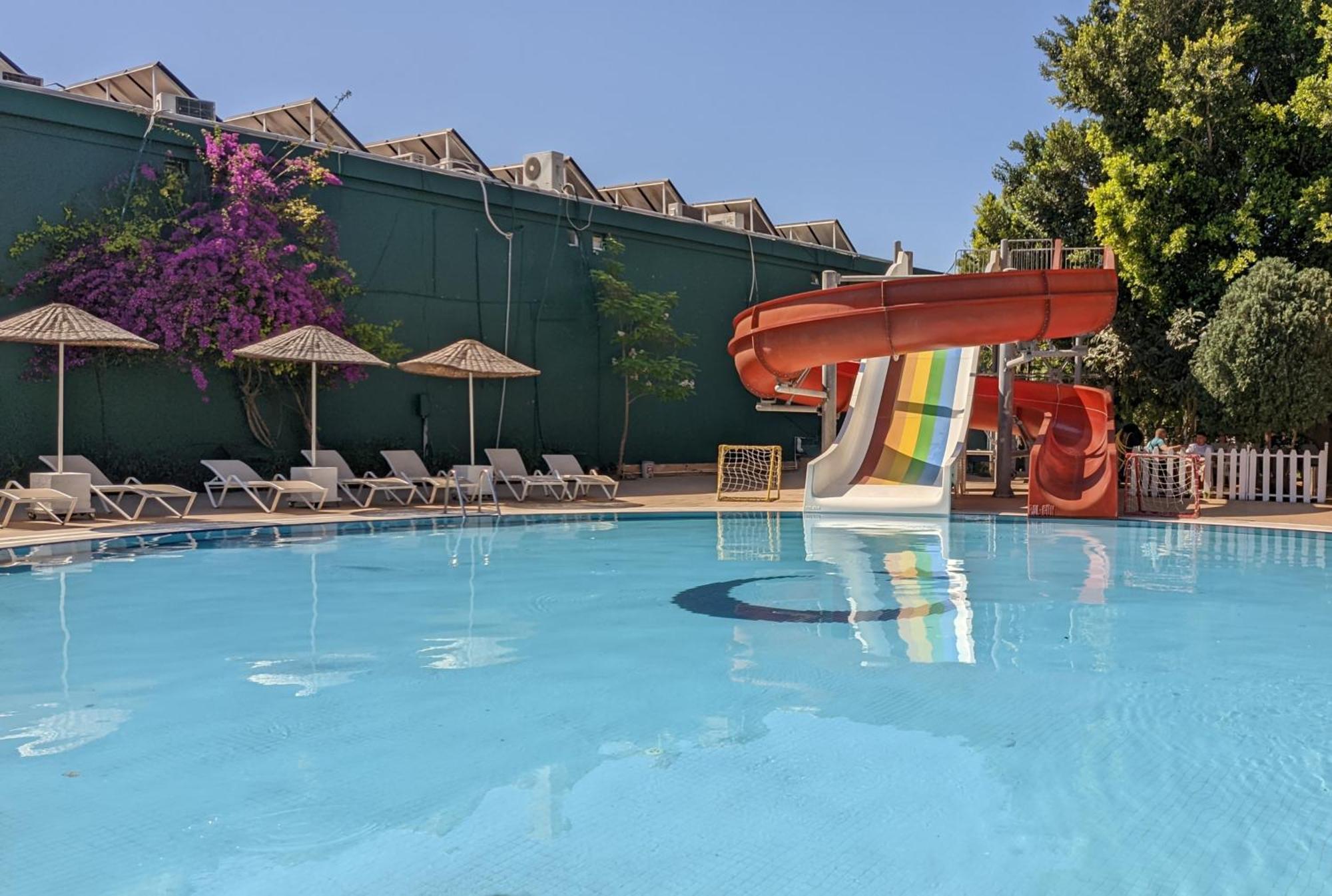 Uk Hotel Kiris Antalya Ngoại thất bức ảnh