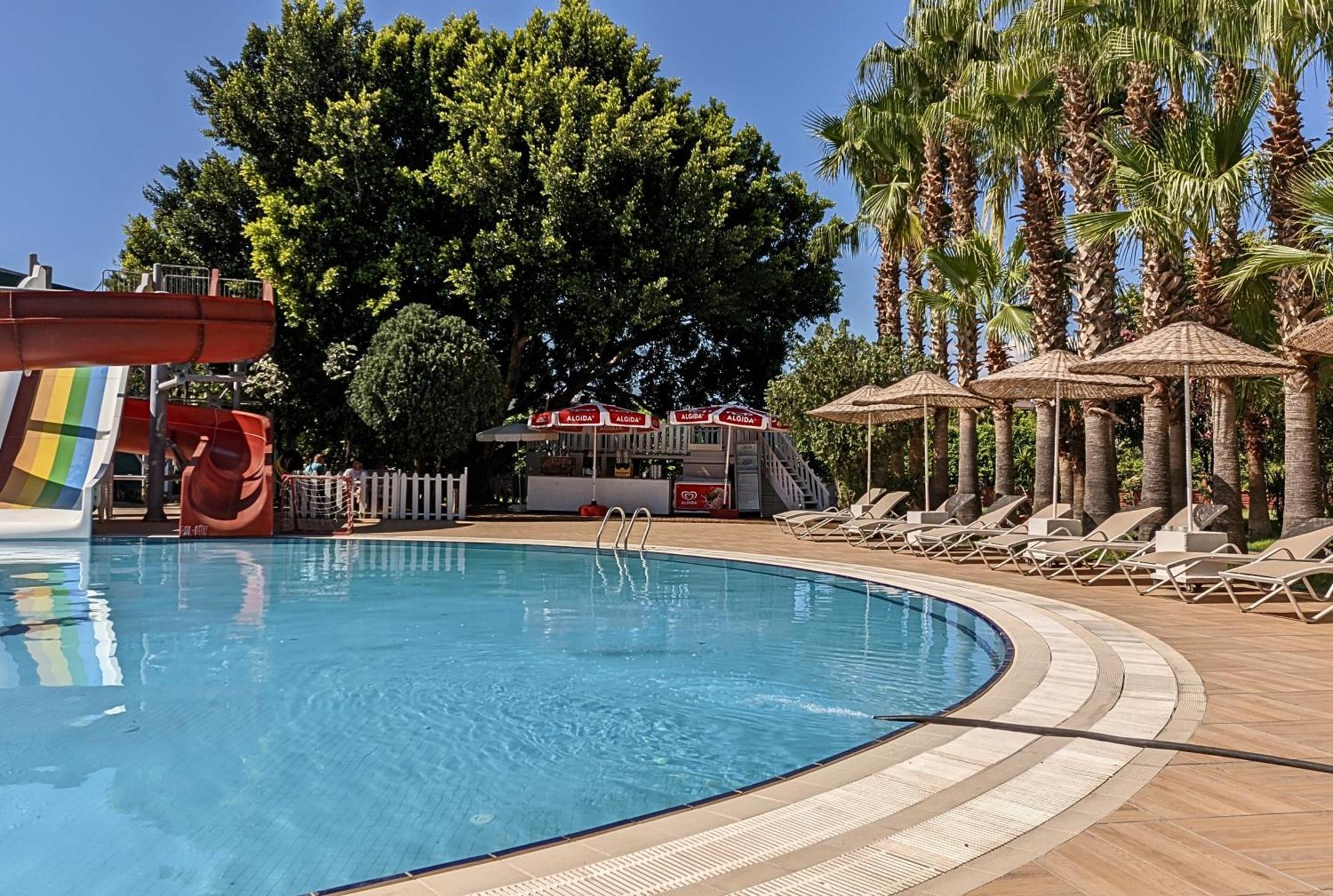 Uk Hotel Kiris Antalya Ngoại thất bức ảnh