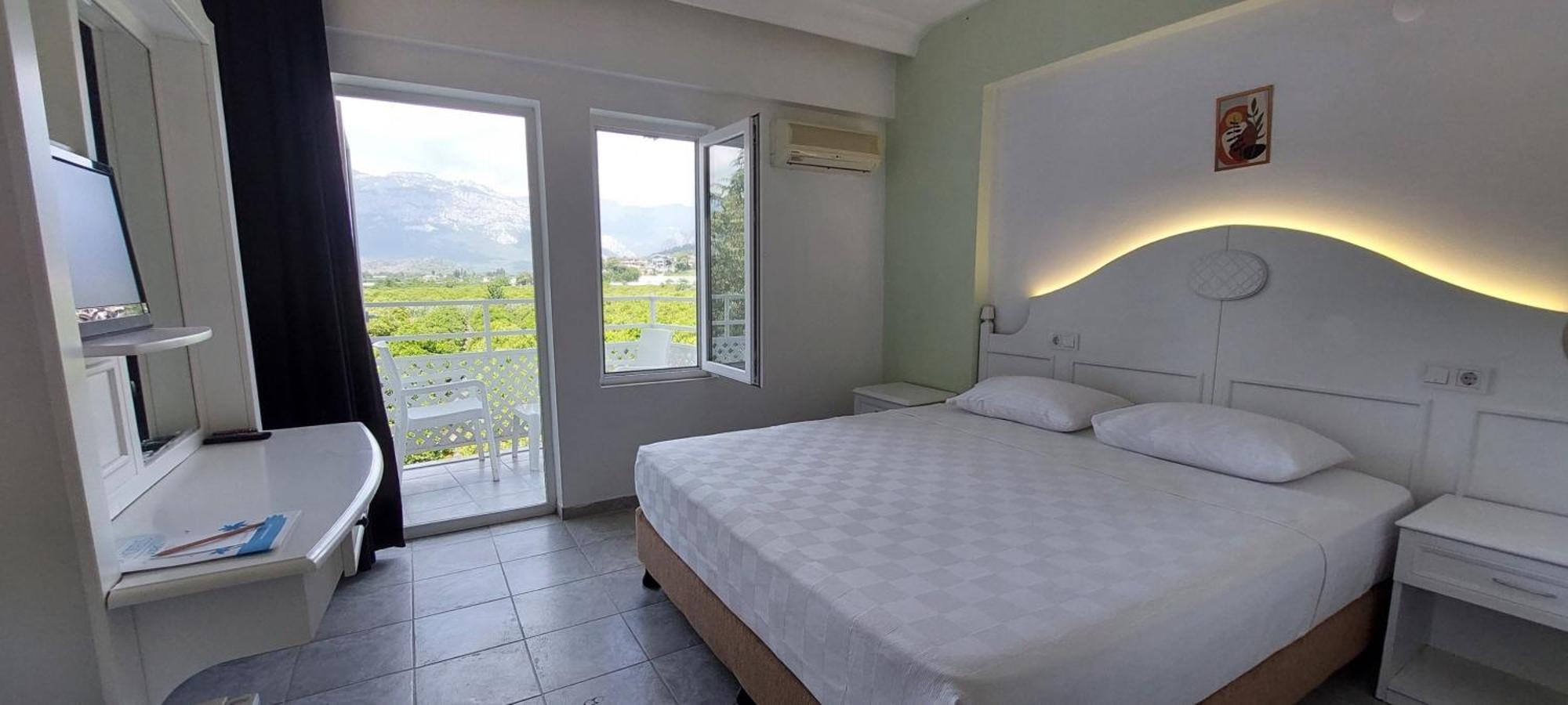 Uk Hotel Kiris Antalya Ngoại thất bức ảnh