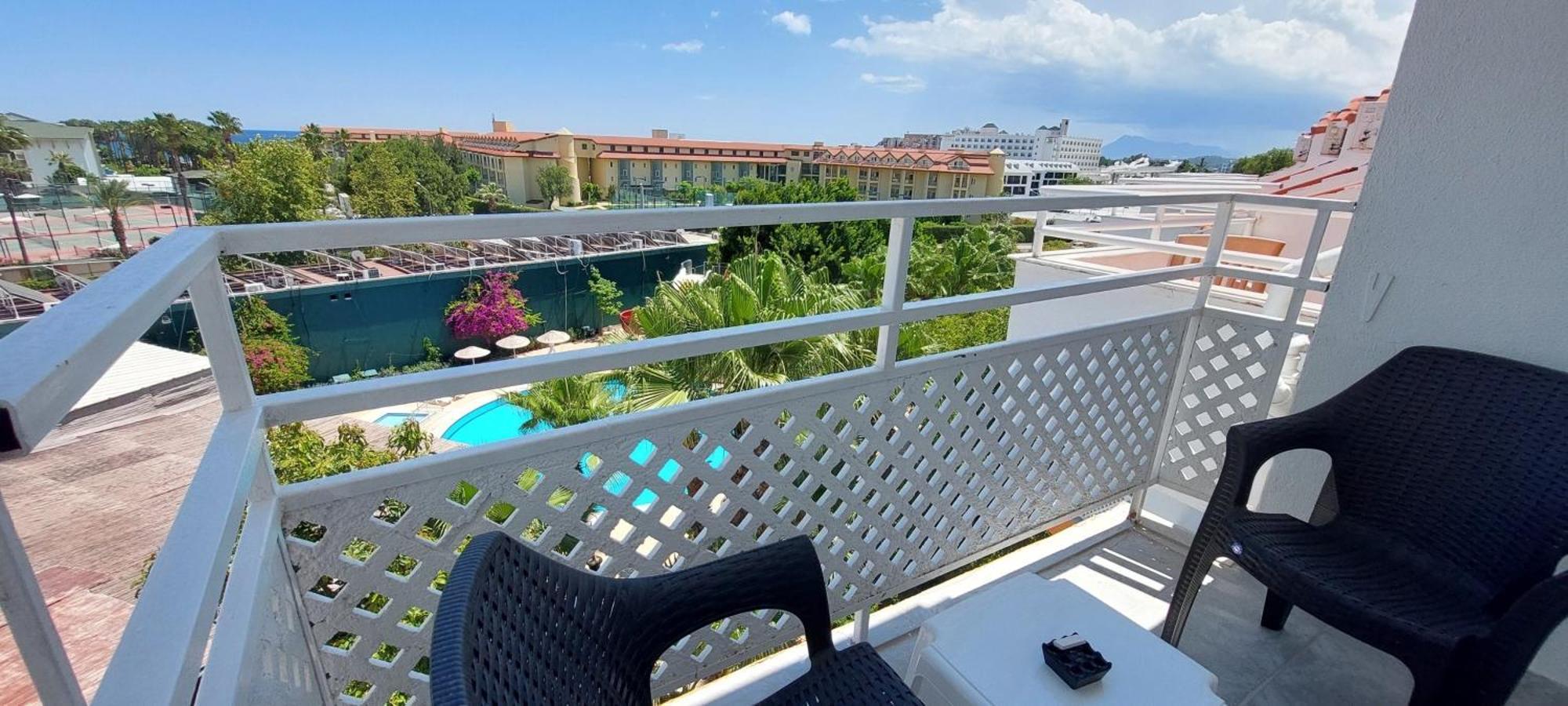 Uk Hotel Kiris Antalya Ngoại thất bức ảnh